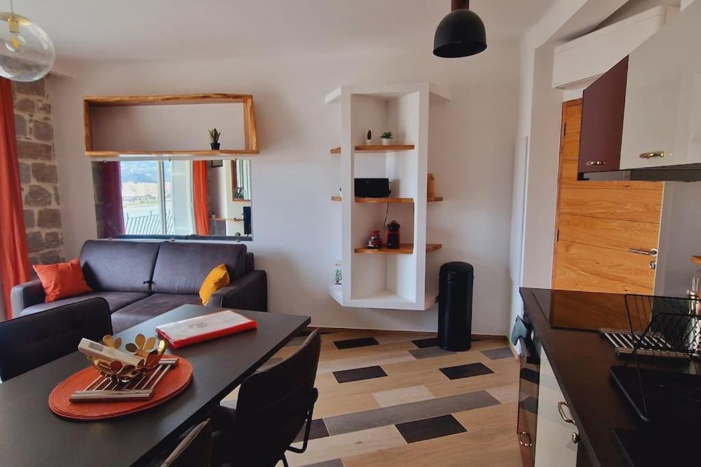 Magnifique Appartement Avec Balcon Vue Mer A L'Entree D'Ajaccio อฌักซิโอ้ ภายนอก รูปภาพ