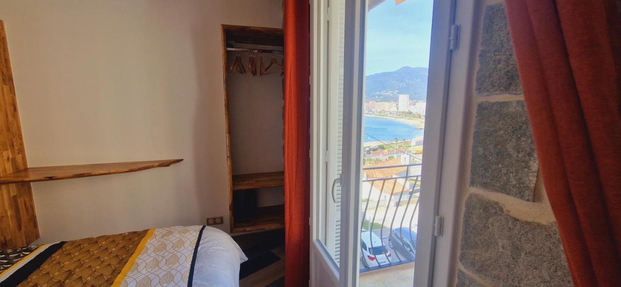 Magnifique Appartement Avec Balcon Vue Mer A L'Entree D'Ajaccio อฌักซิโอ้ ภายนอก รูปภาพ