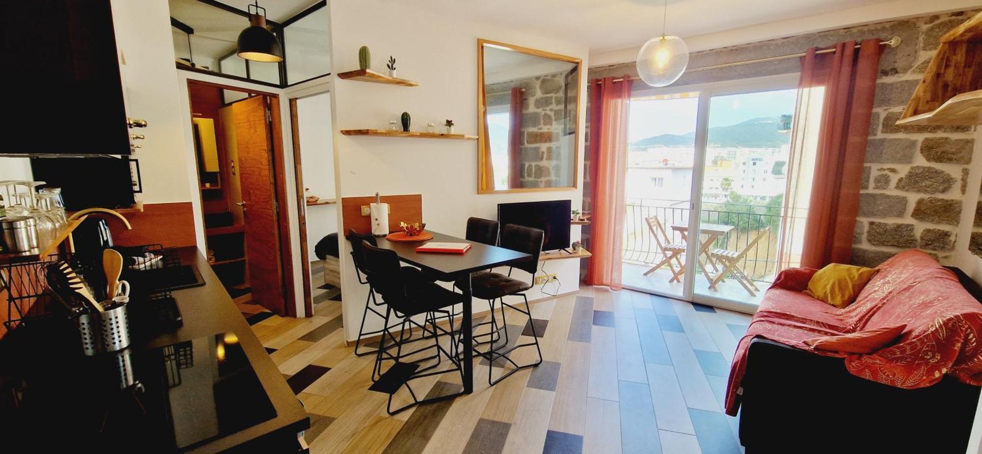 Magnifique Appartement Avec Balcon Vue Mer A L'Entree D'Ajaccio อฌักซิโอ้ ภายนอก รูปภาพ